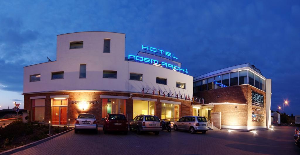 Restaurant & Design Hotel Noem Arch Brno Exteriör bild